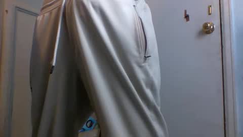 Snapshot of allwolf0323 chatting on 11-14-25, 06:17 allwolf0323 online show from 11-14-25, 06:17