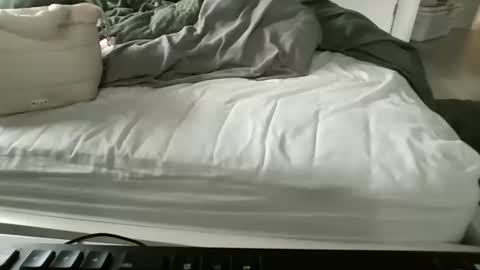 Snapshot of allylove2626 chatting on 09-24-25, 07:28 allylove2626 online show from 09-24-25, 07:28