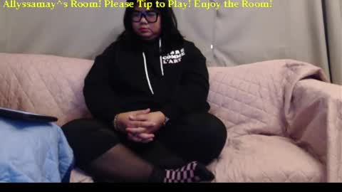 Allyssamay online show from 10-30-25, 04:58