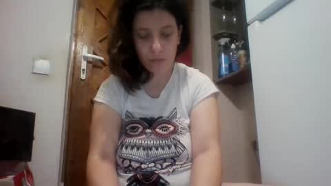 Snapshot of alma_amy chatting on 12-26-24, 09:37 Alma online show from 12-26-24, 09:37