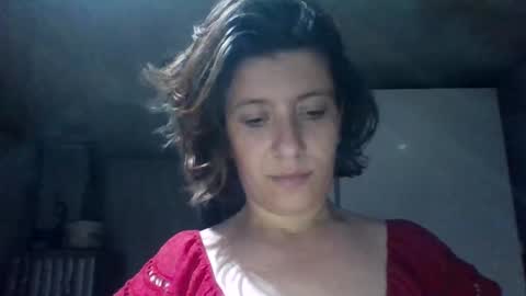 Snapshot of alma_amy chatting on 02-26-25, 10:20 Alma online show from 02-26-25, 10:20