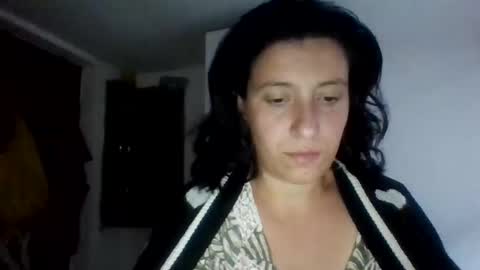 Snapshot of alma_amy chatting on 09-09-25, 07:57 Alma online show from 09-09-25, 07:57