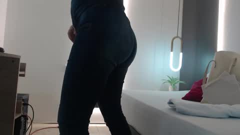 ALMA FENIX  online show from 02-11-25, 12:05