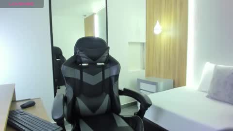 ALMA FENIX  online show from 12-01-25, 06:46