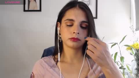 Arhantxa online show from 01-26-25, 06:48