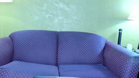 Snapshot of almakay01 chatting on 01-12-25, 09:19 Jean and nick online show from 01-12-25, 09:19