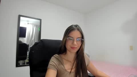 Snapshot of almighty2504 chatting on 03-04-26, 02:39 almighty2504 online show from 03-04-26, 02:39