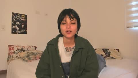 Snapshot of alone_together_ chatting on 01-14-25, 06:17 luca or garu D online show from 01-14-25, 06:17