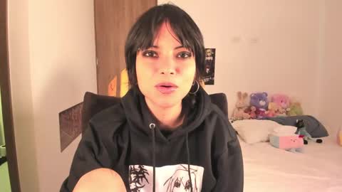 Snapshot of alone_together_ chatting on 01-21-25, 03:54 luca or garu D online show from 01-21-25, 03:54