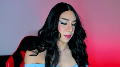 Hazel Bowie online show from 10-25-25, 02:30