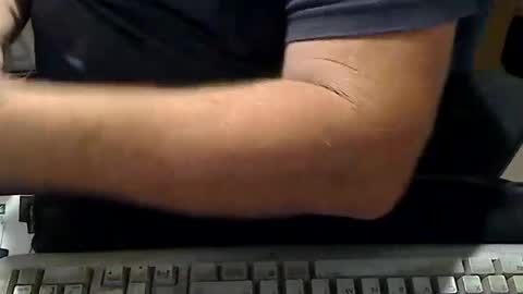 Snapshot of aloooopyscot chatting on 09-17-25, 05:03 Loooopy online show from 09-17-25, 05:03