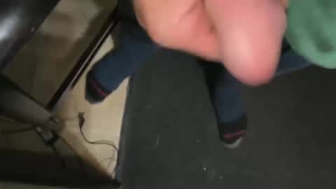 Snapshot of alostmale chatting on 09-10-25, 02:44 alostmale online show from 09-10-25, 02:44