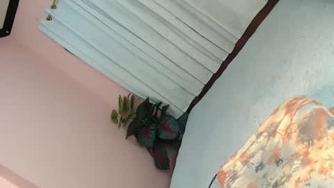 Snapshot of alove_too_last chatting on 01-23-25, 02:28 LEXY online show from 01-23-25, 02:28