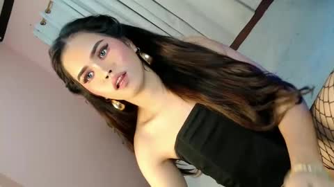 Snapshot of alove_too_last chatting on 02-03-25, 02:34 LEXY online show from 02-03-25, 02:34