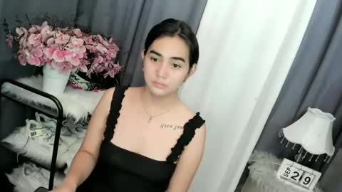 Snapshot of alovelydollnica chatting on 09-29-25, 01:11 alovelydollnica online show from 09-29-25, 01:11