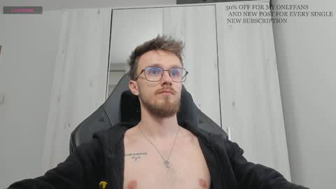 Snapshot of alphaboyfun chatting on 01-14-25, 02:29 Andi online show from 01-14-25, 02:29