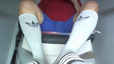 Snapshot of alphacashmaster777 chatting on 09-21-25, 09:44 cashmaster findom online show from 09-21-25, 09:44