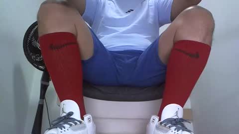 Snapshot of alphacashmaster777 chatting on 09-28-25, 08:14 cashmaster findom online show from 09-28-25, 08:14