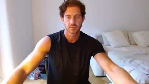 alphahung23 online show from 10-21-25, 08:48