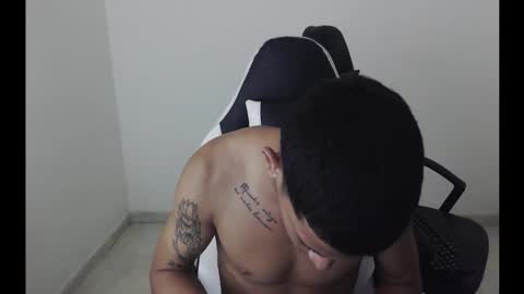 alphas_latins online show from 03-30-26, 01:17