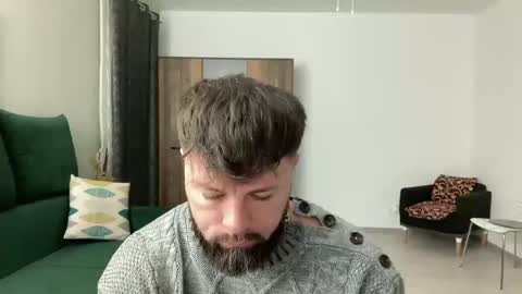 Jhonny online show from 01-13-25, 03:45