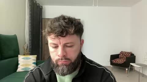 Jhonny online show from 01-24-25, 03:54