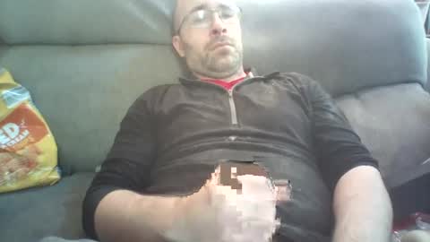 Snapshot of alrichough4 chatting on 12-30-24, 07:11 Alric online show from 12-30-24, 07:11