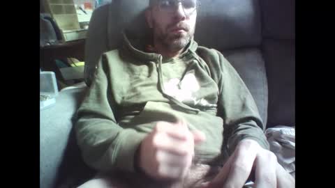 Snapshot of alrichough4 chatting on 02-07-25, 05:07 Alric online show from 02-07-25, 05:07