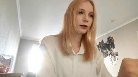 Snapshot of altheadoyel chatting on 09-13-25, 01:33 May online show from 09-13-25, 01:33