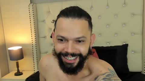 Snapshot of alukardbig chatting on 10-25-25, 04:35 alukardbig online show from 10-25-25, 04:35