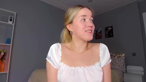 Amelia NEXT STREAM  online show from 02-28-25, 05:15