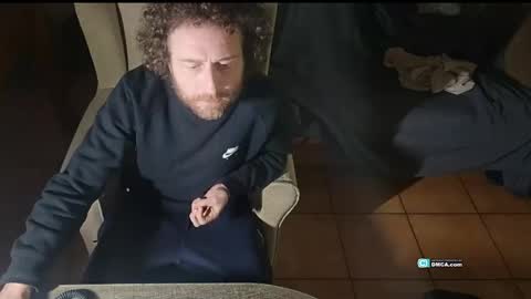 Snapshot of alvarooo1111 chatting on 11-12-25, 08:48 Balearicsex11 online show from 11-12-25, 08:48