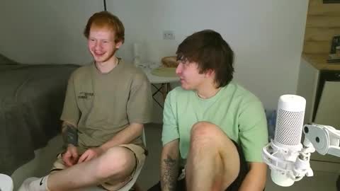 Snapshot of alvin__main chatting on 10-11-25, 01:38 Alvin Puska -- online show from 10-11-25, 01:38