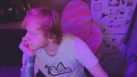 Snapshot of alvin__main chatting on 02-05-26, 05:28 Alvin Puska -- online show from 02-05-26, 05:28