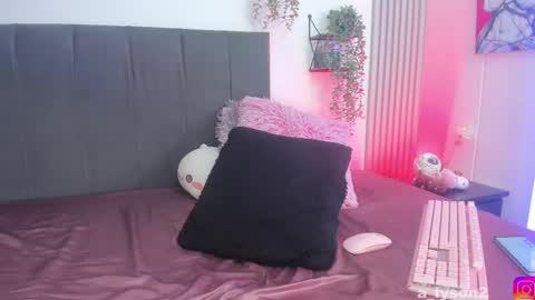 Snapshot of aly_nucita_2 chatting on 02-12-25, 05:37 Im back 3 follow me on instagram  na misuan online show from 02-12-25, 05:37