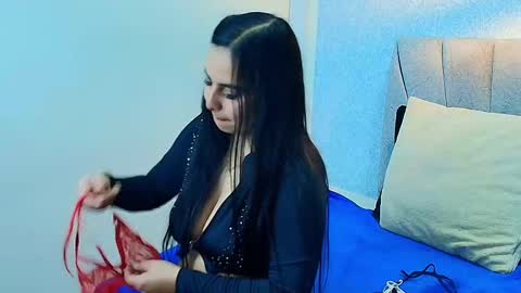   A L Y  online show from 09-23-25, 11:35