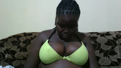 Snapshot of alyabeiby chatting on 10-17-25, 05:04 alyabeiby online show from 10-17-25, 05:04