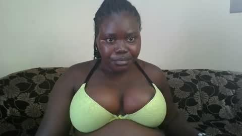 Snapshot of alyabeiby chatting on 11-12-25, 06:36 alyabeiby online show from 11-12-25, 06:36