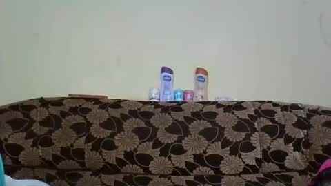 Snapshot of alyabeiby chatting on 12-14-25, 07:03 alyabeiby online show from 12-14-25, 07:03