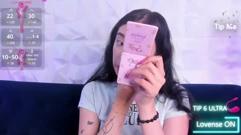 Snapshot of alys_molly chatting on 01-15-25, 11:10 sopie online show from 01-15-25, 11:10