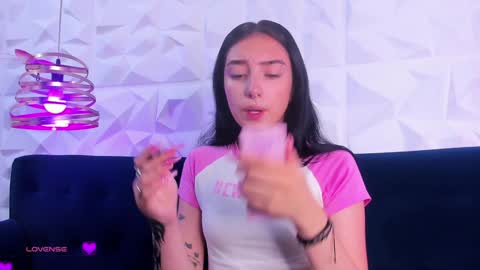 Snapshot of alys_molly chatting on 01-27-25, 11:11 sopie online show from 01-27-25, 11:11