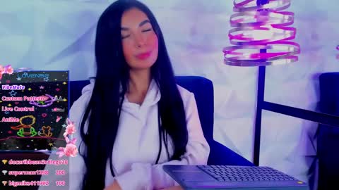 Snapshot of alys_molly chatting on 02-13-25, 03:07 sopie online show from 02-13-25, 03:07