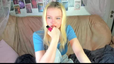 Alysa   7GMT  online show from 03-29-26, 10:21