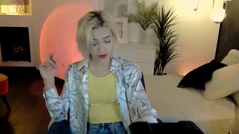 Alysia online show from 09-08-25, 09:25