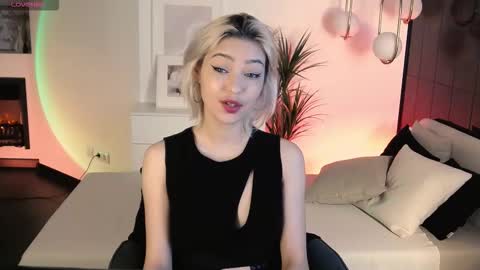 Alysia online show from 10-14-25, 02:40