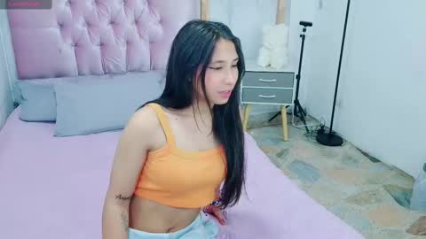 Snapshot of alyssa_oli chatting on 12-18-24, 02:42 alyssa_oli online show from 12-18-24, 02:42