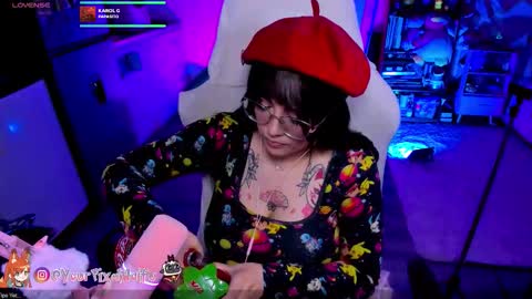 Snapshot of alyssaromanova chatting on 10-27-25, 02:37  . Monday to Saturday at 10pm and 6am Colombia time online show from 10-27-25, 02:37