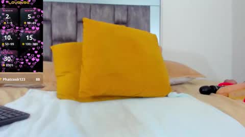 alyssia online show from 11-26-25, 03:02