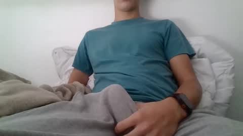 Snapshot of alzuhki chatting on 10-29-25, 08:49 alzuhki online show from 10-29-25, 08:49