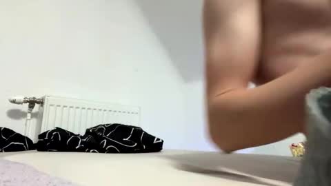 alzuhki975150 online show from 03-19-26, 05:55